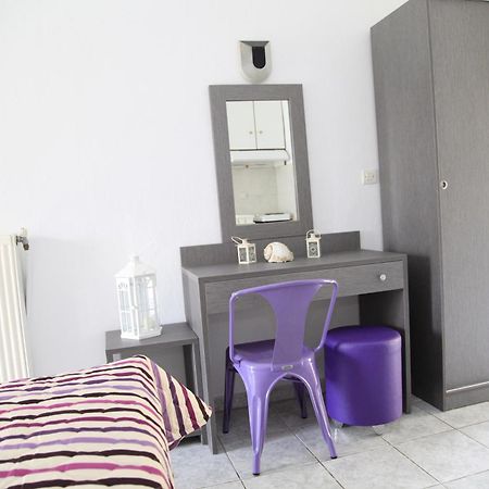 Vicky Rooms Paralia Dionysiou Bagian luar foto