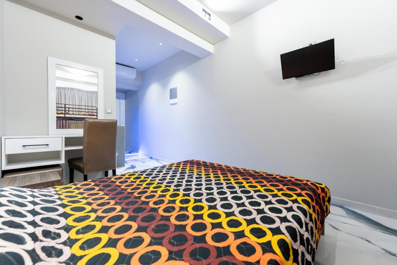 Vicky Rooms Paralia Dionysiou Bagian luar foto