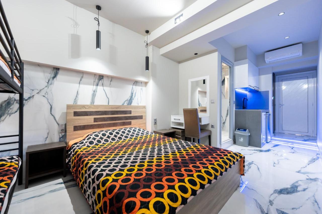 Vicky Rooms Paralia Dionysiou Bagian luar foto