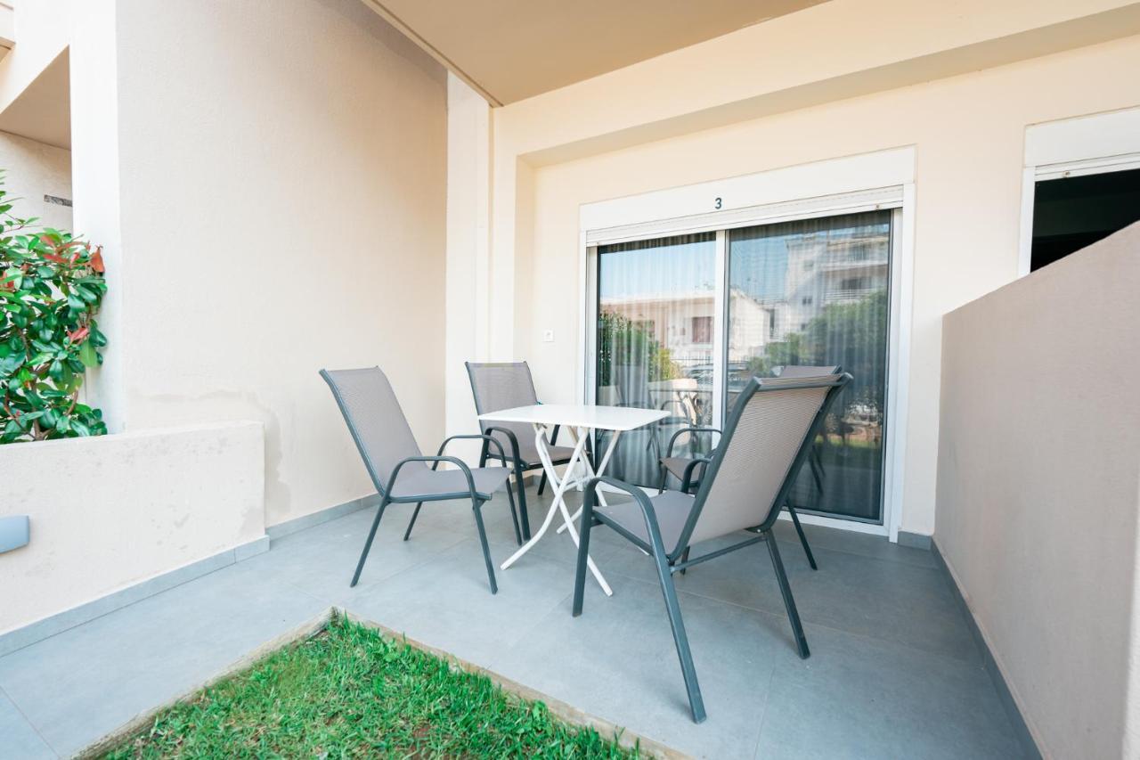 Vicky Rooms Paralia Dionysiou Bagian luar foto