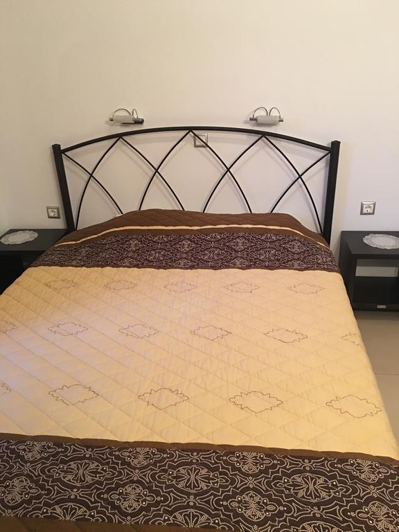 Vicky Rooms Paralia Dionysiou Bagian luar foto