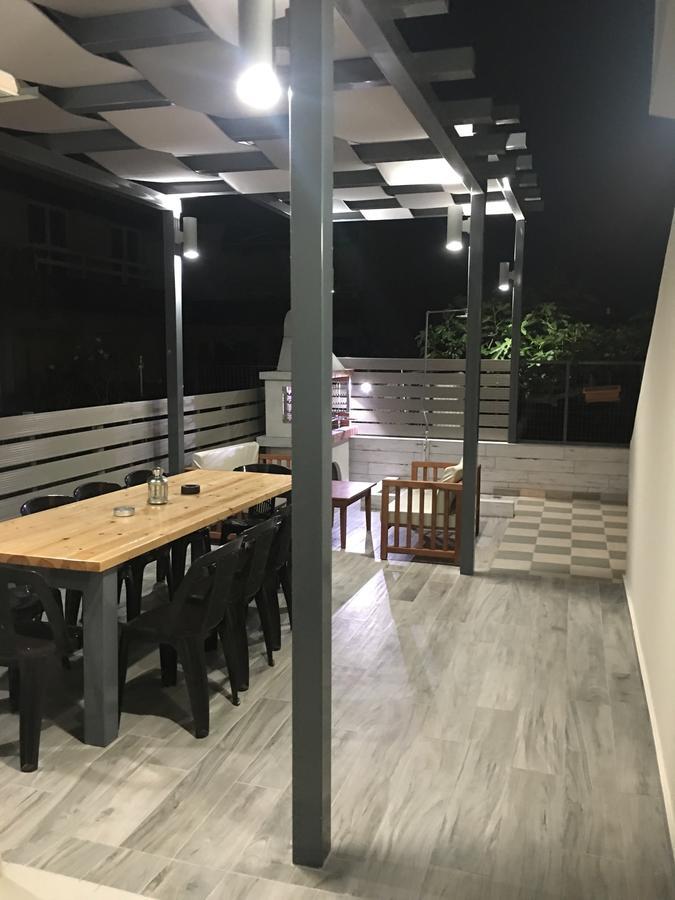 Vicky Rooms Paralia Dionysiou Bagian luar foto